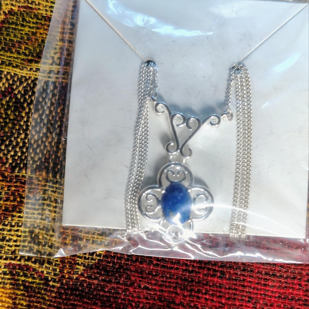 Avon 2005 Sterling Silver Open Work Lapis Blue Necklace NIB NOS - Picture 9 of 12